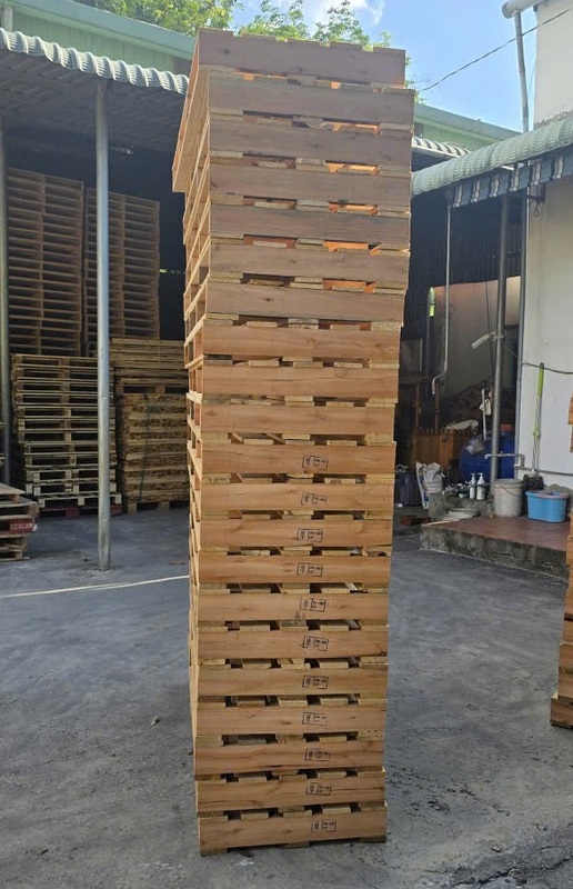 Pallet gỗ